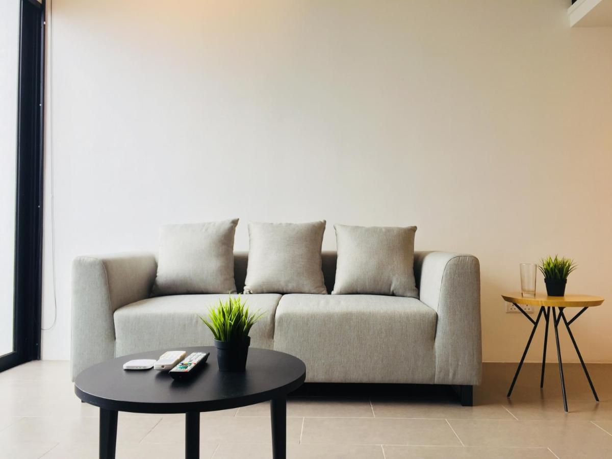 Establishment Bangsar By Sleepy Bear Aparthotel Kuala Lumpur Bagian luar foto